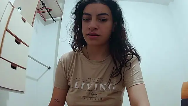 Snapshot of stephybrowm7 chatting on March 13, 2025, 1:29 pm stephybrowm7 online show from March 13, 2025, 1:29 pm