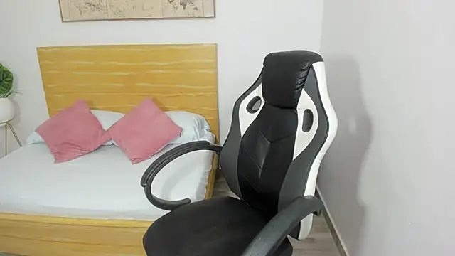 enma30  online show from December 12, 2024, 1:17 pm