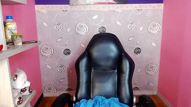 SaraSofia44 online show from February 1, 2025, 2:37 am