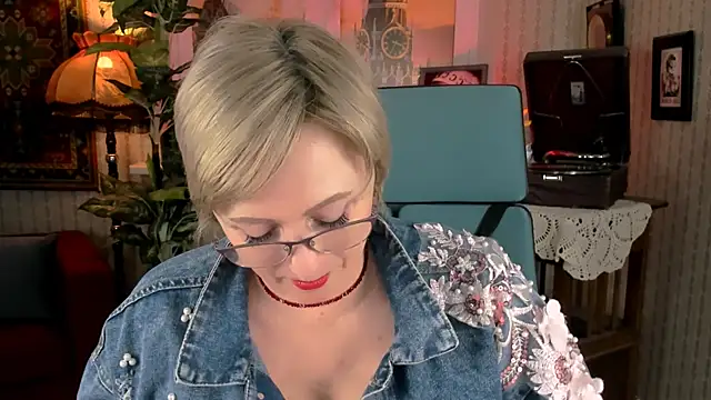 sugar vivien online show from March 20, 2025, 9:26 am