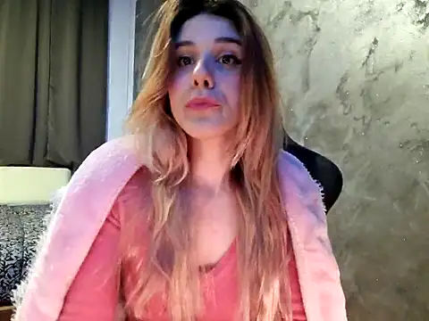 Snapshot of LeylaRosse chatting on March 7, 2025, 9:51 am LeylaRosse online show from March 7, 2025, 9:51 am