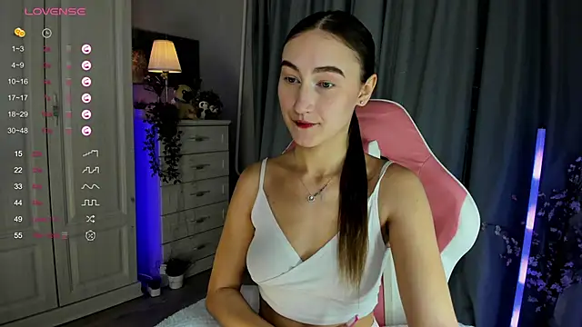 Snapshot of Milemissy chatting on December 5, 2025, 10:02 am Milemissy online show from December 5, 2025, 10:02 am