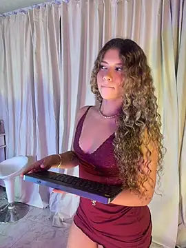 Snapshot of Melina-Smith chatting on June 24, 2026, 10:31 pm Melina-Smith online show from June 24, 2026, 10:31 pm