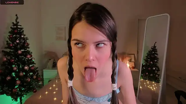 Lil Amelie online show from December 19, 2024, 6:45 am