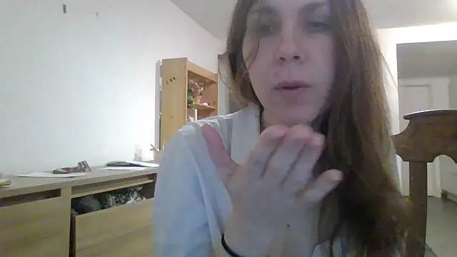 JasmineGlamour online show from March 5, 2026, 1:01 am