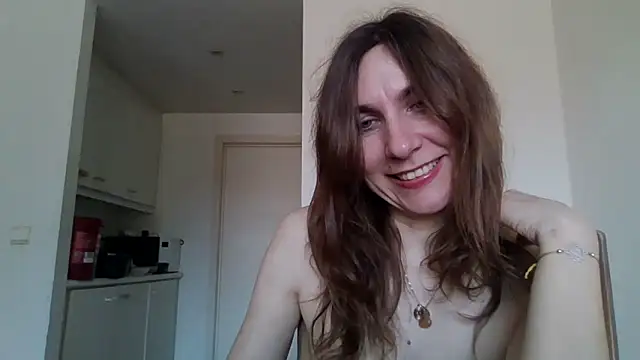 JasmineGlamour online show from March 9, 2026, 3:38 pm