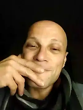 Snapshot of wedge75 chatting on January 26, 2025, 11:39 pm wedge75 online show from January 26, 2025, 11:39 pm