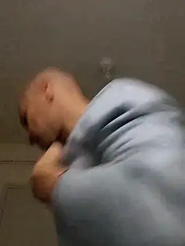 Snapshot of wedge75 chatting on October 6, 2025, 4:48 pm wedge75 online show from October 6, 2025, 4:48 pm