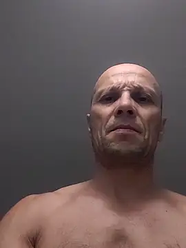 Snapshot of wedge75 chatting on November 10, 2025, 5:56 pm wedge75 online show from November 10, 2025, 5:56 pm