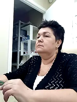 FantasyMichelle online show from December 15, 2024, 1:43 pm