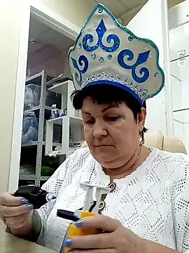 FantasyMichelle online show from December 30, 2024, 2:19 pm