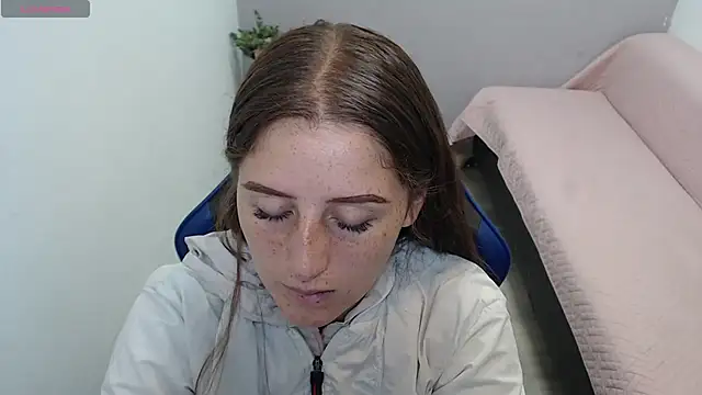 valerie diaz1 online show from February 27, 2026, 2:06 pm