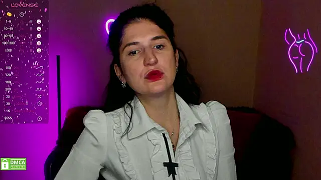 Alianna Solo Kisses online show from January 22, 2025, 6:31 am
