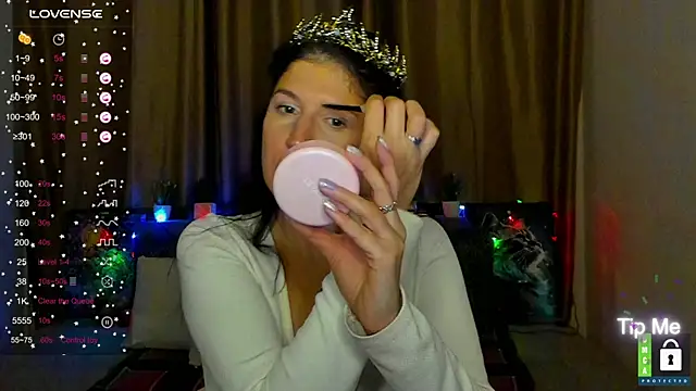 Alianna Solo Kisses online show from December 3, 2025, 6:21 am