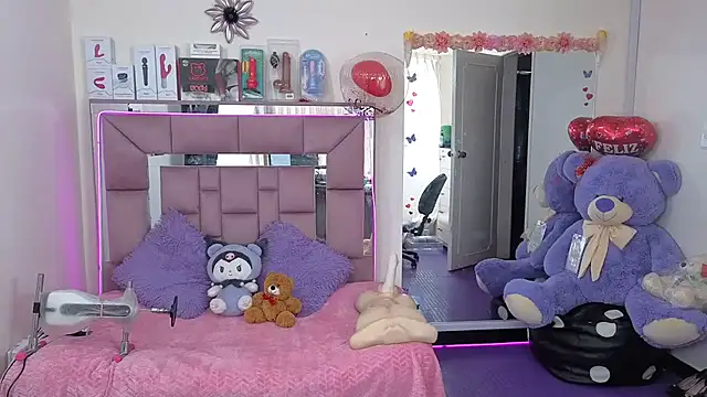 AriadnaCappelletty online show from October 24, 2025, 3:52 pm