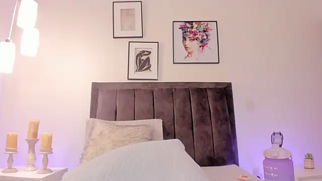 helen mooree online show from February 6, 2025, 4:36 pm