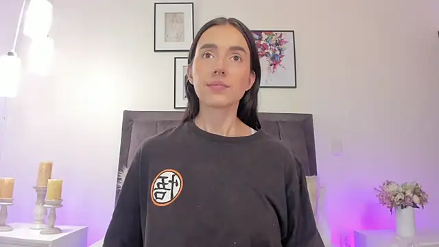 helen mooree online show from March 29, 2026, 12:49 pm