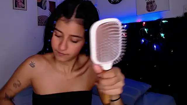 floweer  online show from February 3, 2025, 6:39 pm