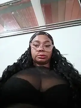 Melanie candy  online show from April 17, 2026, 8:01 pm