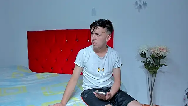 big-dicktop23 online show from February 25, 2025, 10:29 pm