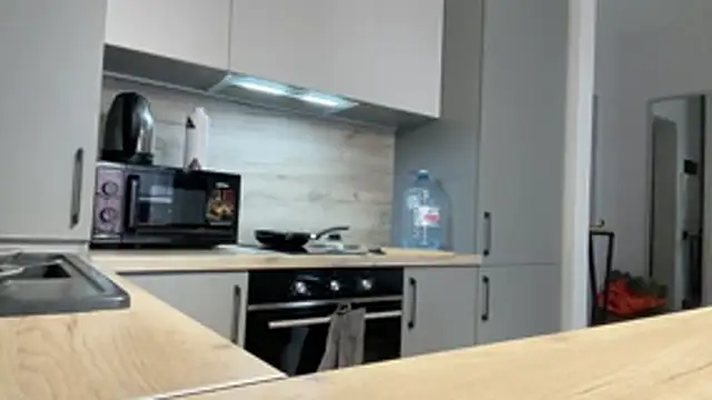 Embersweetbunny online show from November 16, 2025, 10:43 am