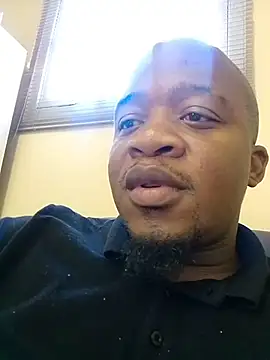 Snapshot of shotgunDee chatting on November 25, 2025, 2:06 pm shotgunDee online show from November 25, 2025, 2:06 pm