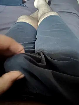 Snapshot of SplitPrestige19 chatting on December 1, 2025, 4:39 am SplitPrestige19 online show from December 1, 2025, 4:39 am