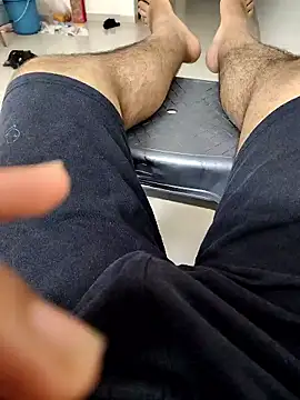 Snapshot of SplitPrestige19 chatting on January 8, 2026, 5:59 pm SplitPrestige19 online show from January 8, 2026, 5:59 pm