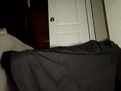 Snapshot of Amarok39 chatting on December 20, 2025, 12:45 pm Amarok39 online show from December 20, 2025, 12:45 pm