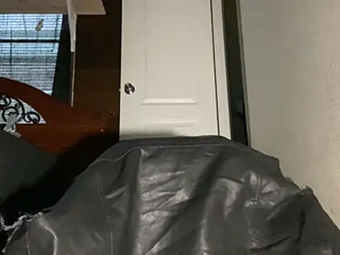 Snapshot of Amarok39 chatting on February 25, 2026, 2:16 pm Amarok39 online show from February 25, 2026, 2:16 pm