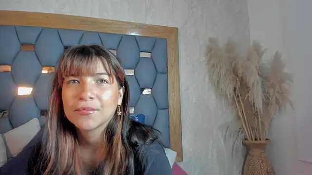 yayi derek online show from October 14, 2025, 11:33 am