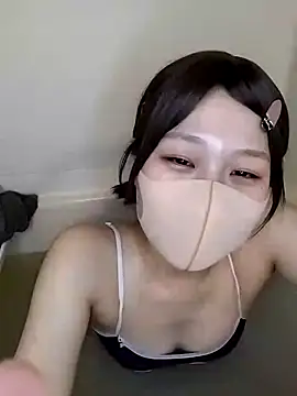 izumi  123 online show from December 27, 2024, 5:42 am