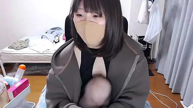 izumi  123 online show from November 17, 2025, 3:18 pm