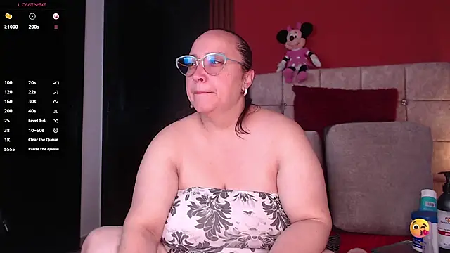 Natasha26  online show from September 30, 2025, 7:19 pm