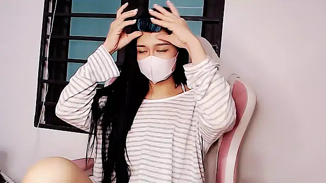 Snapshot of phuong-anh1709 chatting on February 2, 2026, 4:33 am phuong-anh1709 online show from February 2, 2026, 4:33 am