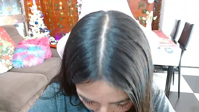 Snapshot of kendall_all4u chatting on December 4, 2025, 3:27 am kendall all4u online show from December 4, 2025, 3:27 am