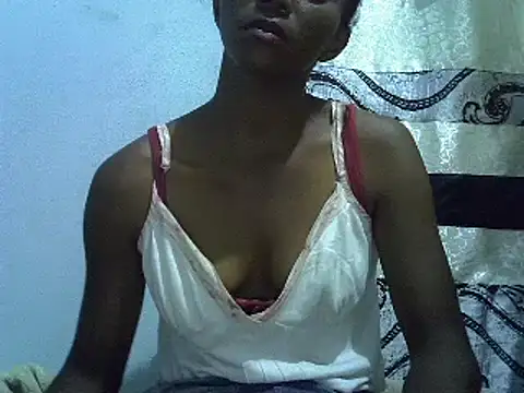 ElianeHot online show from February 1, 2025, 7:55 pm