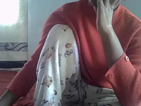 ElianeHot online show from January 19, 2026, 8:18 am