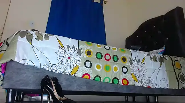 Valenn rey online show from February 24, 2025, 6:47 pm