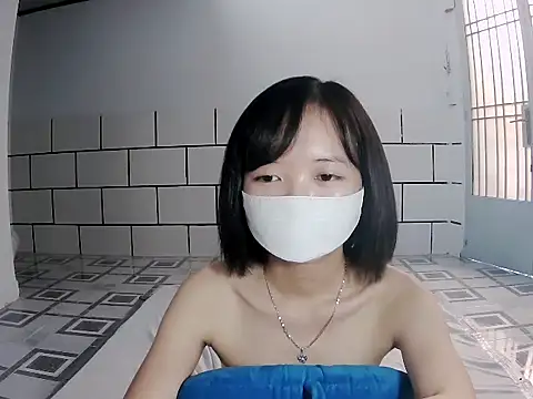 Kissdy online show from February 28, 2025, 9:04 am