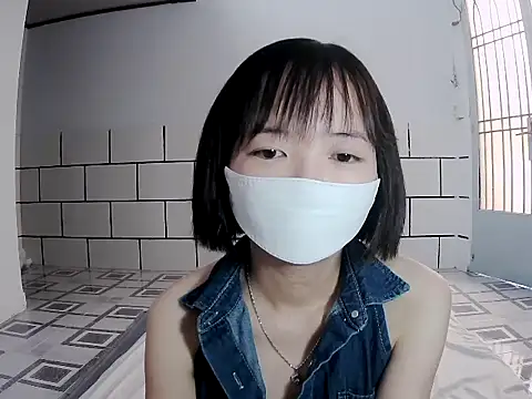 Kissdy online show from March 5, 2025, 6:23 am