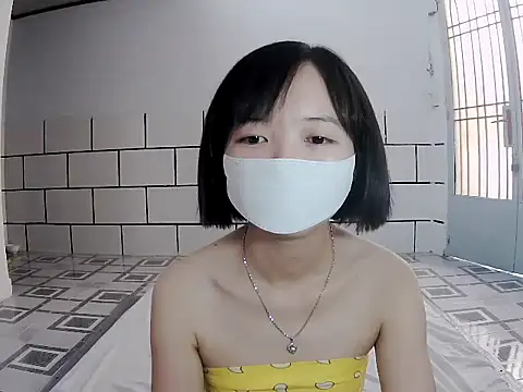 Kissdy online show from March 8, 2025, 6:21 am