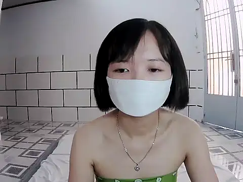 Kissdy online show from March 12, 2025, 6:18 am