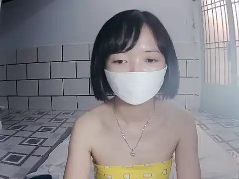 Kissdy online show from March 18, 2025, 9:09 am