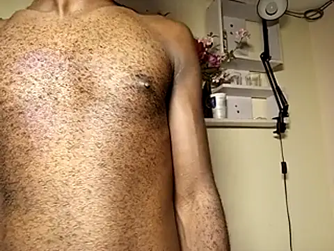 Snapshot of Moteroxz chatting on February 8, 2026, 4:32 pm Moteroxz online show from February 8, 2026, 4:32 pm