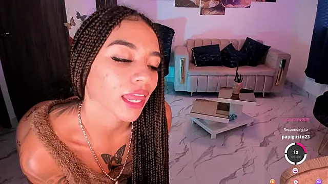 pretty pettite online show from February 9, 2025, 8:24 pm