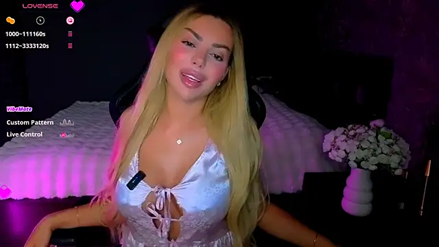 babyleilaa online show from May 21, 2026, 8:05 pm