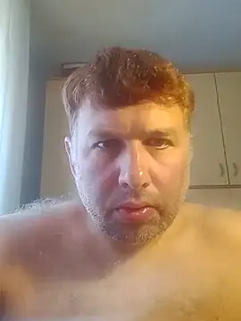 Snapshot of Olandese2682@xh chatting on June 3, 2026, 8:28 am Olandese2682xh online show from June 3, 2026, 8:28 am