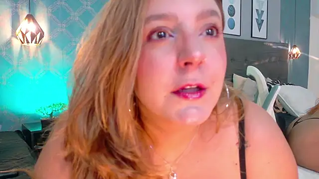 Snapshot of AmbarRoberts_ chatting on March 31, 2026, 12:27 pm AmbarRoberts online show from March 31, 2026, 12:27 pm