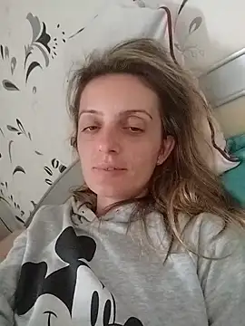 Snapshot of SophyGirl chatting on September 30, 2025, 11:48 am SophyGirl online show from September 30, 2025, 11:48 am